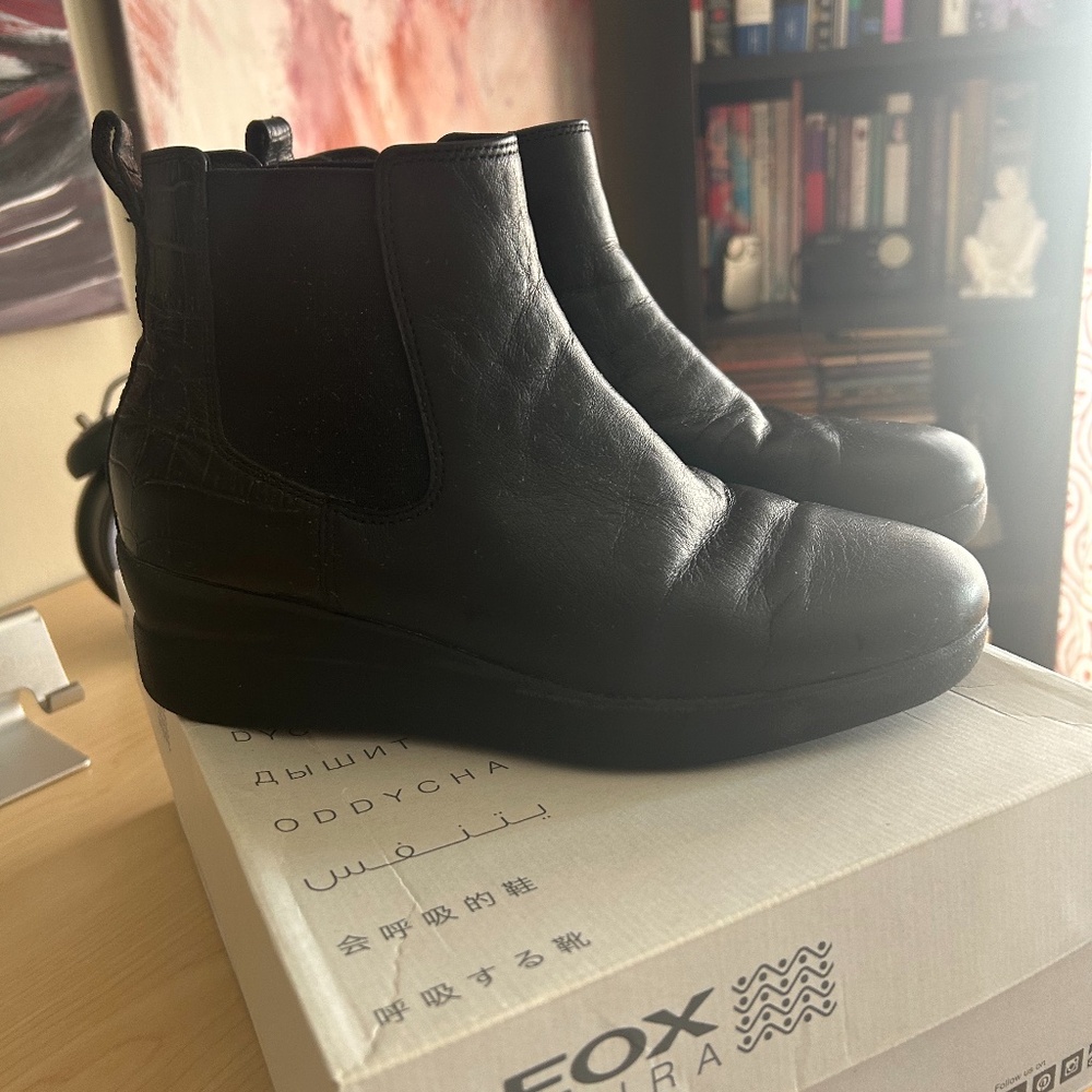 Short boot